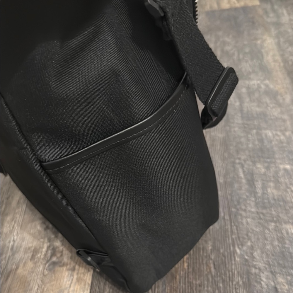 No Boundaries Black cooler Tote - Picture 7 of 10